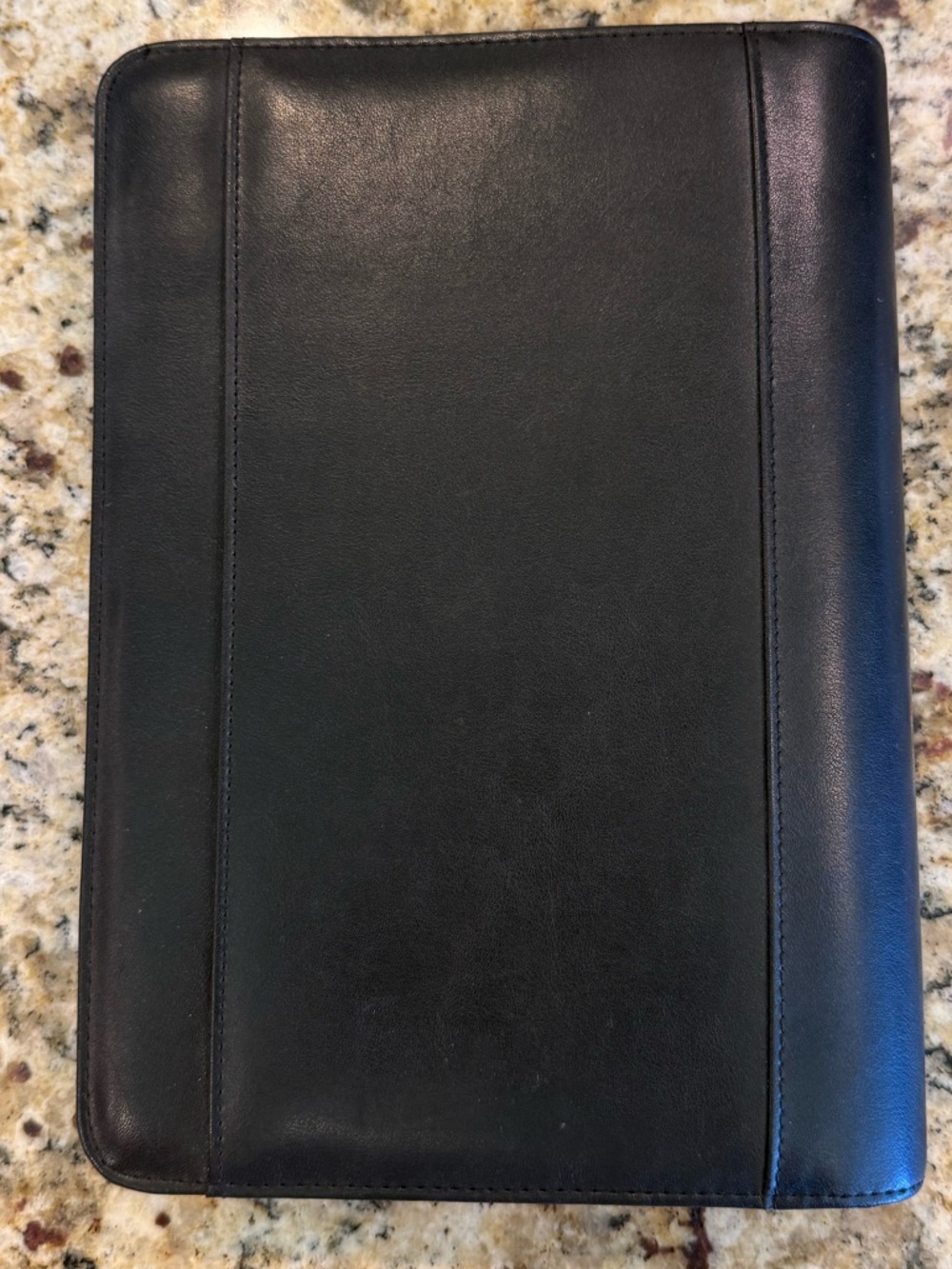 Franklin Covey Black Signature Leather Zipper Planner Binder - Picture 2 of 8